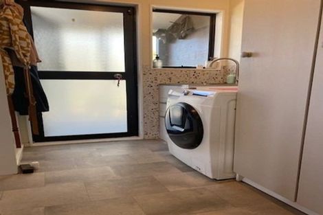 Photo of property in 18 Allens Lane, Clive, 4102