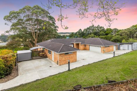 Photo of property in 158 Judge Richardson Drive, Opaheke, Papakura, 2584