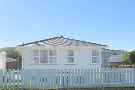 Photo of property in 1 Tui Street, Outer Kaiti, Gisborne, 4010