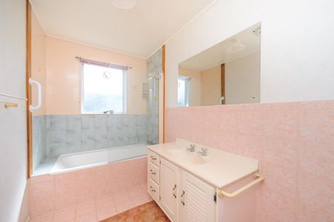 Photo of property in 3 Meadowbrook Drive, Cloverlea, Palmerston North, 4412