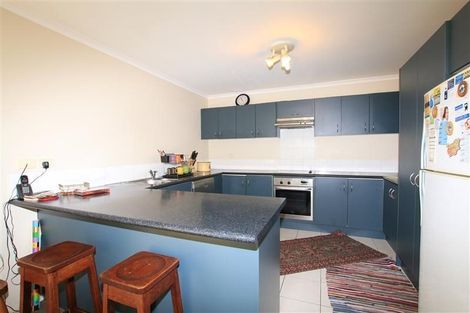 Photo of property in 15 Toledo Avenue, Henderson, Auckland, 0612