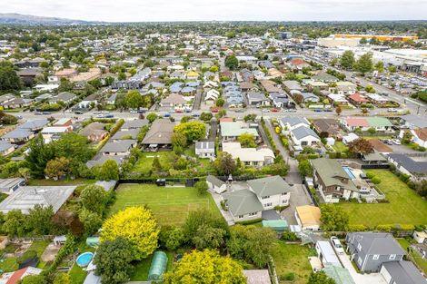 Photo of property in 9 Grassmere Street, Papanui, Christchurch, 8052