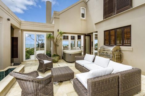 Photo of property in 3a Holiday Road, Milford, Auckland, 0620