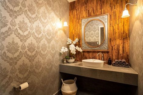 Photo of property in 10 Pike Place, Ferndale, New Plymouth, 4310