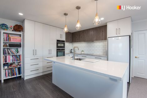 Photo of property in 7 North Foreland Street, Waihola, Milton, 9073