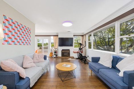 Photo of property in 38 Bond Crescent, Forrest Hill, Auckland, 0620