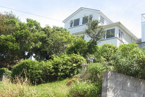 Photo of property in 8a Alexandra Road, Roseneath, Wellington, 6021