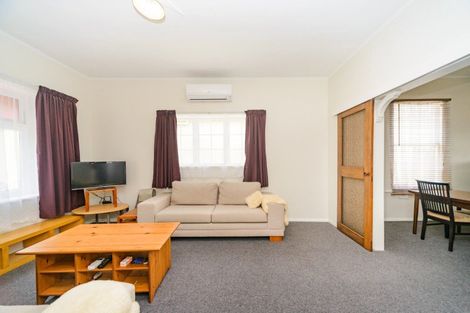 Photo of property in 375 College Street, Hokowhitu, Palmerston North, 4410