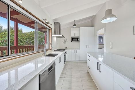 Photo of property in 20 Stapleford Crescent, Browns Bay, Auckland, 0630