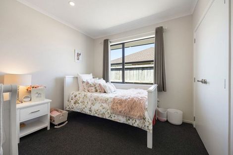 Photo of property in 16 Hehan Close, Cambridge, 3434