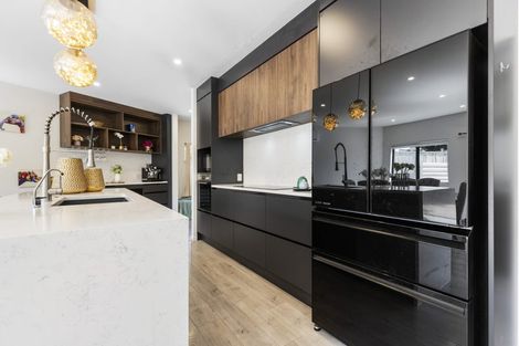 Photo of property in 5a Hemsway Place, Sunnyhills, Auckland, 2010