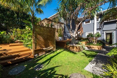 Photo of property in 7 Brussells Place, Birkenhead, Auckland, 0626