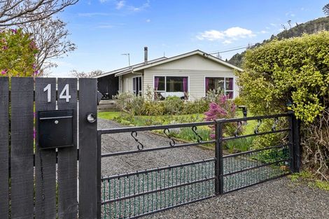 Photo of property in 14 Bell Street, Featherston, 5710