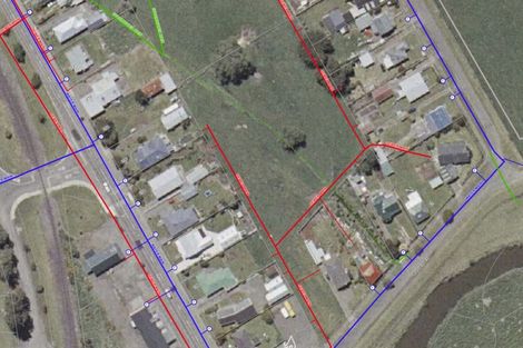 Photo of property in 7 Russell Esplanade, Otautau, 9610