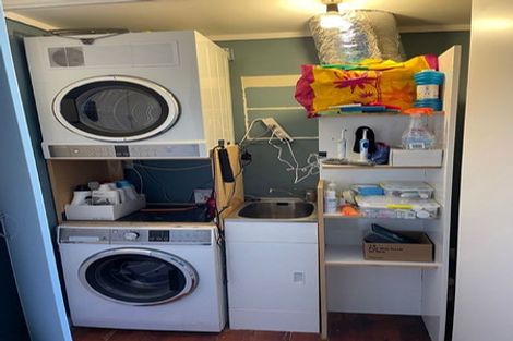 Photo of property in 24 Amaru Road, One Tree Hill, Auckland, 1061