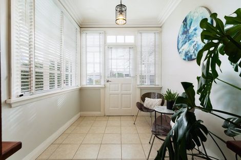 Photo of property in 19 Mornington Road, Balaclava, Dunedin, 9011