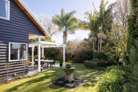 Photo of property in 15 Knightsbridge Place, Bethlehem, Tauranga, 3110