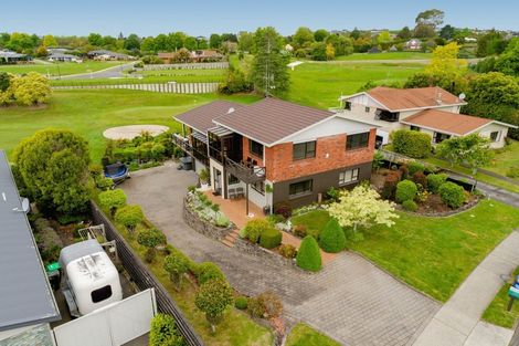 Photo of property in 44 Links View Drive, Omokoroa, 3114