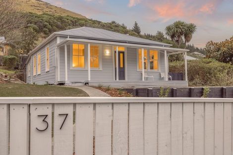 Photo of property in 37 Port Hills Road, Heathcote Valley, Christchurch, 8022