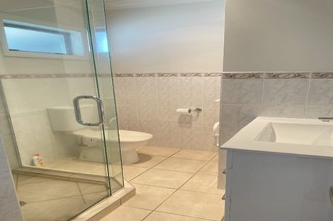 Photo of property in 3 Trelawn Place, Cockle Bay, Auckland, 2014