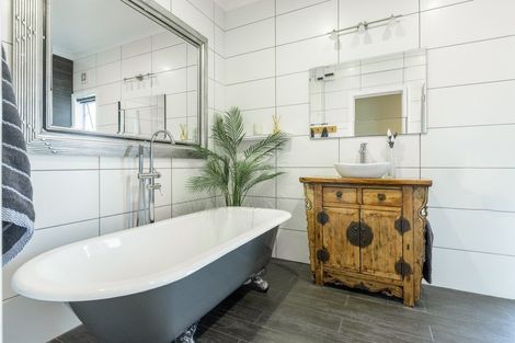 Photo of property in 4197 State Highway 50, Maraekakaho, Hastings, 4171