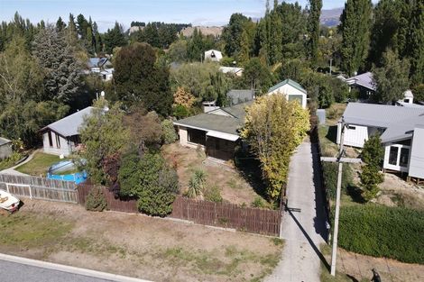 Photo of property in 33 Bernard Road, Albert Town, Wanaka, 9305