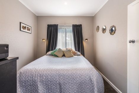 Photo of property in 19 Runuku Grove, Turangi, 3334