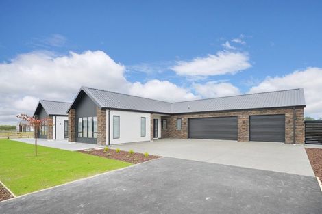 Photo of property in 14 Texel Crescent, West Melton, 7618