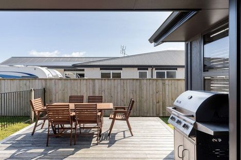 Photo of property in 12 Serenity Drive, Omokoroa, 3114