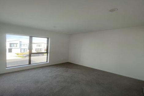 Photo of property in 72 Bellbird Street, Papakura, 2110