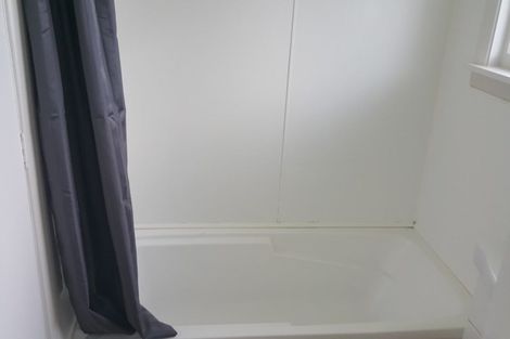 Photo of property in 10a Epsom Road, Sockburn, Christchurch, 8042