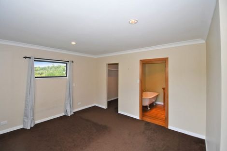 Photo of property in 19a Pakeho Road, Kaiwaka, 0573