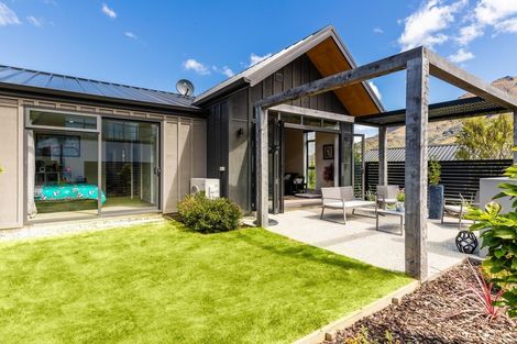 Photo of property in 6 Stamper Lane, Arthurs Point, Queenstown, 9371