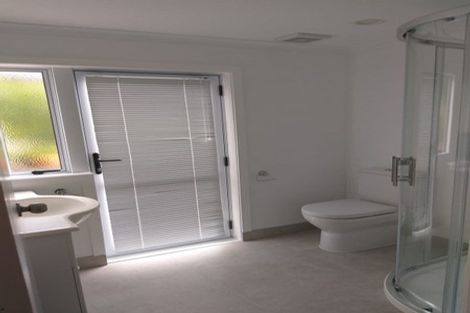 Photo of property in 25 Beulah Avenue, Rothesay Bay, Auckland, 0630