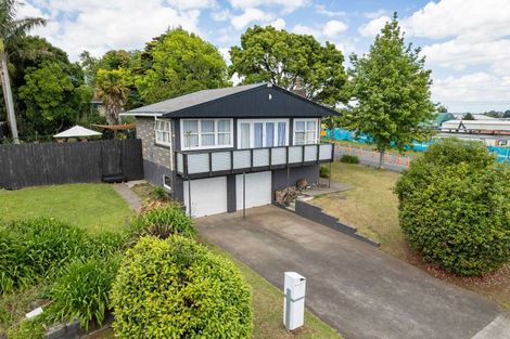 Photo of property in 1 Mack Place, Red Hill, Papakura, 2110