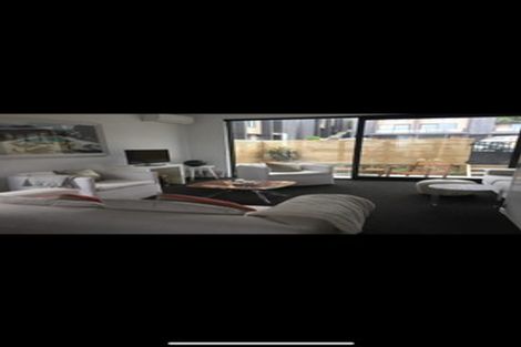 Photo of property in 2/20 Trent Street, Island Bay, Wellington, 6023