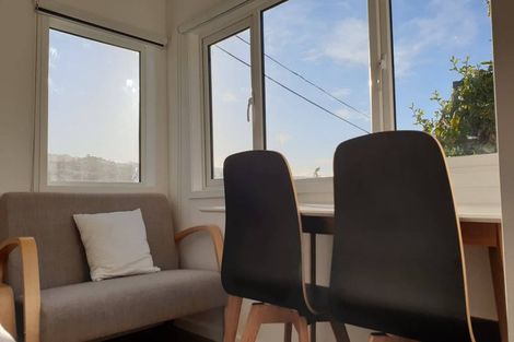 Photo of property in 122 Constable Street, Newtown, Wellington, 6021