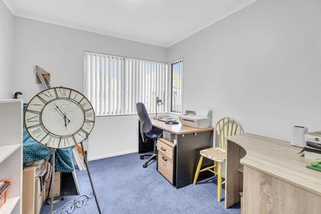 Photo of property in 14a Carthew Street, Feilding, 4702