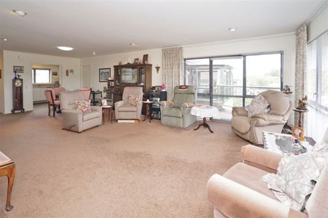 Photo of property in 63 Grosvenor Gardens, Flagstaff, Hamilton, 3210