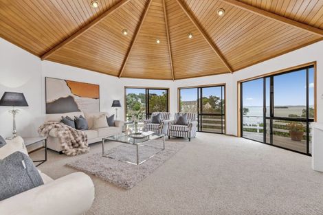 Photo of property in 16 Tainui Road, Cockle Bay, Auckland, 2014