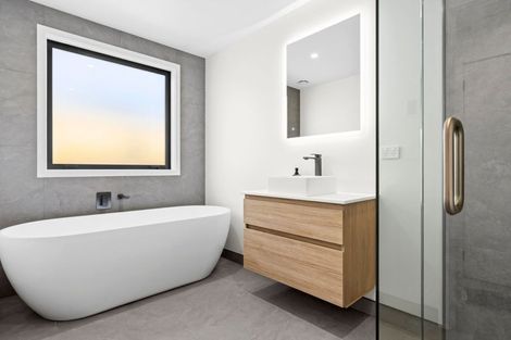 Photo of property in 32 Gillespie Street, Lake Hawea, 9382