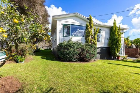 Photo of property in 16 Bellevue Avenue, Wellsford, 0900