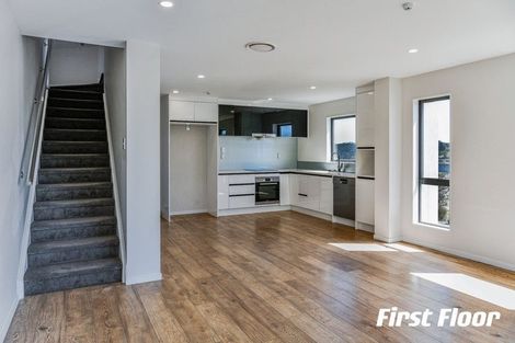 Photo of property in 1 Peony Mews, Oteha, Auckland, 0632