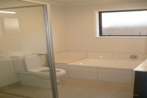 Photo of property in 12 Huamanu Street, Pukekohe, 2120