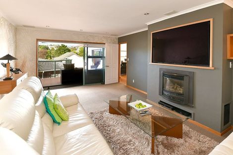 Photo of property in 21 Beach Road, Manly, Whangaparaoa, 0930