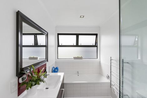 Photo of property in 11 Loloma Way, Wharewaka, Taupo, 3330