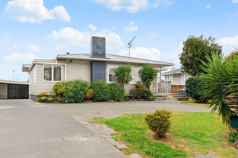 Photo of property in 63 La Trobe Street, Pakuranga Heights, Auckland, 2010