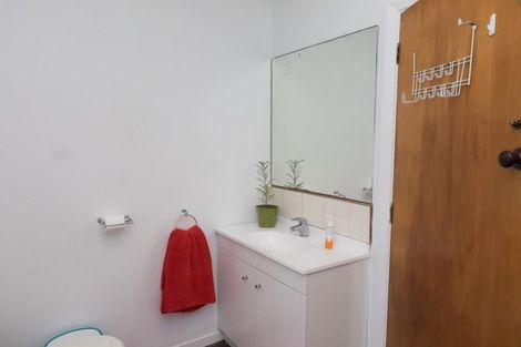 Photo of property in 43 Coates Street, Tawa, Wellington, 5028