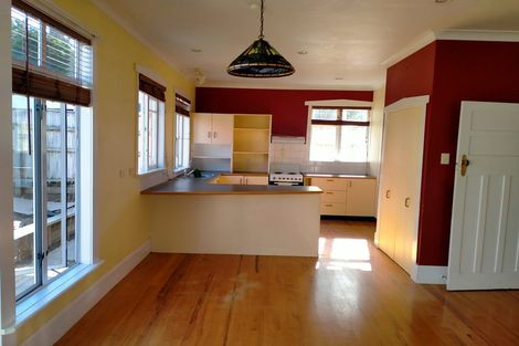 Photo of property in 138a Lemon Street, Strandon, New Plymouth, 4312
