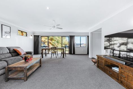 Photo of property in 101 Shepherd Road, Waipahihi, Taupo, 3330